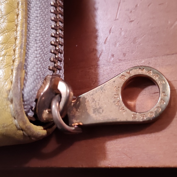 Marc by Marc Jacobs Wallet Yellow & Beige Leather - Picture 8 of 11